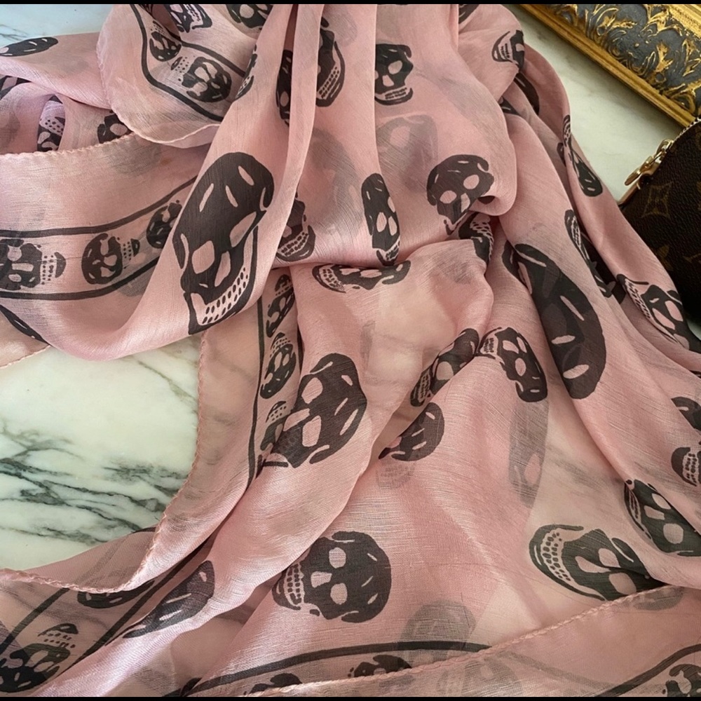 Alexander McQueen scarf